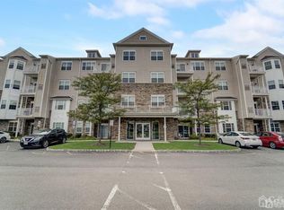 241 Luca Dr, Piscataway, NJ 08854