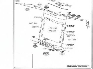 290 Apple Valley Dr, Panorama Village, TX 77304