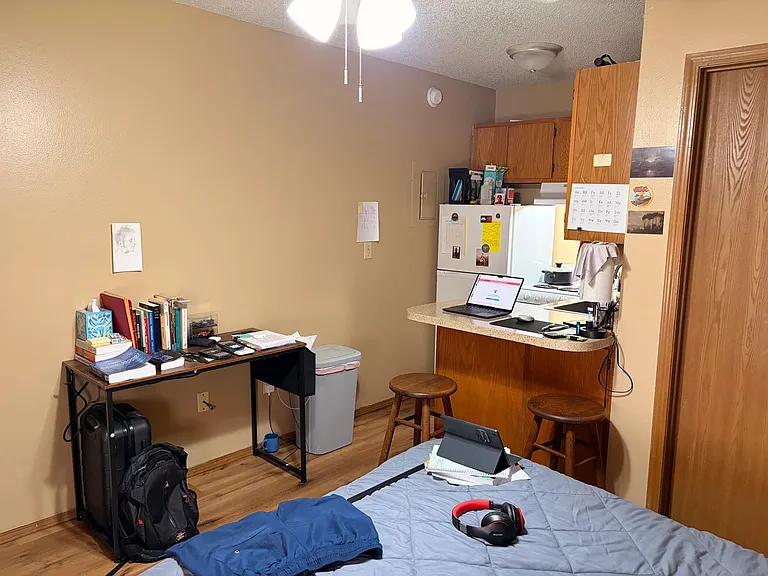 729 W Cleveland St #12 — Photo 2