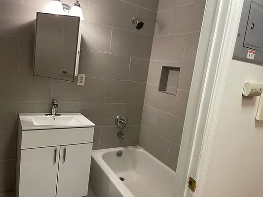 Rented by Owner | media 9