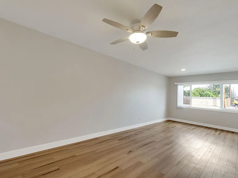 903 Lilienthal Ln — Photo 12