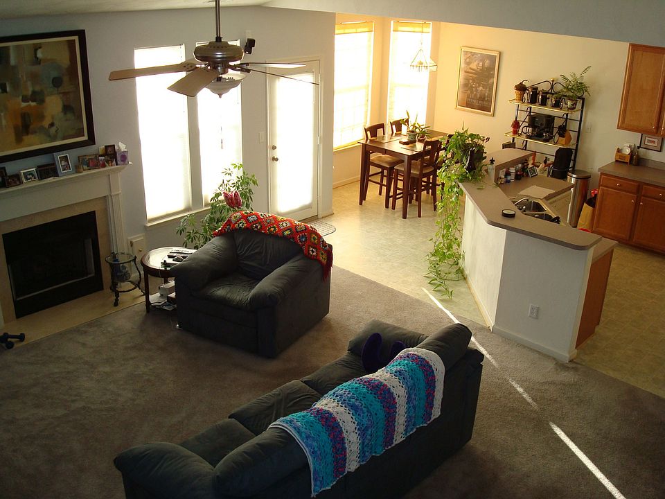 Great room/kitchen