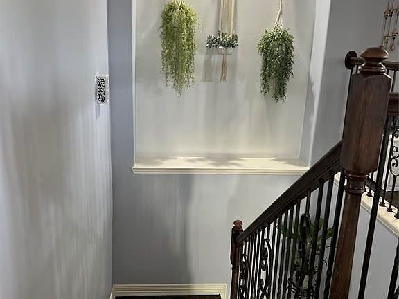 4th image of 18131 Blues Point Dr