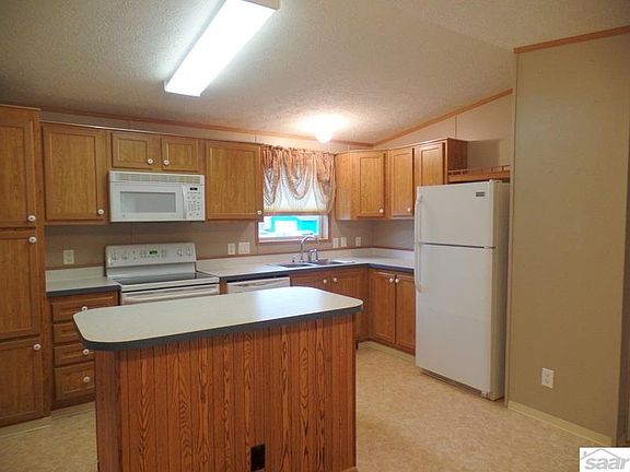 5th image of 2326 E Country Lane Dr