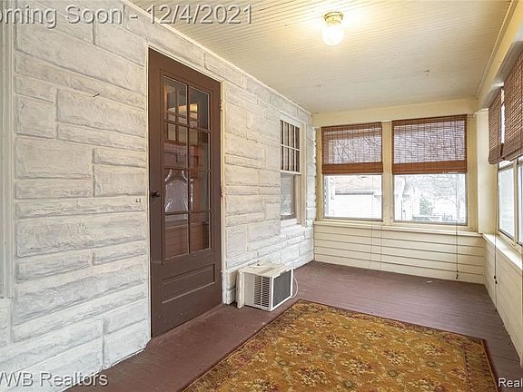 5th image of 52 E Brooklyn Ave