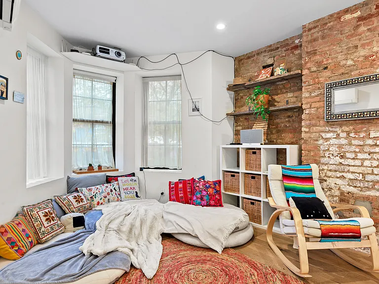 239 Starr St #1A — Photo 8
