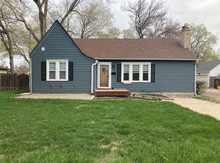404 E 15th St, Yankton, SD 57078