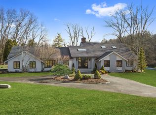 12 Wampus Lake Dr, Armonk, NY 10504