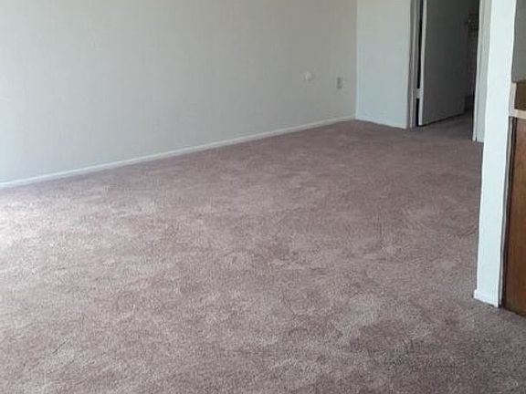 5th image of 14333 Friar St