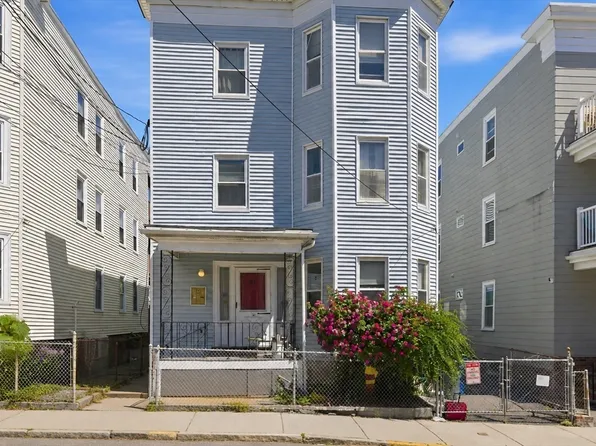 81 Marion St, Somerville, MA 02143