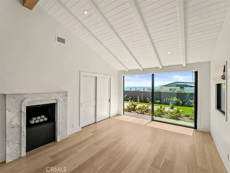 709 Emerald Bay — Photo 12