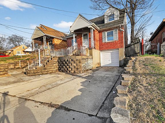 3rd image of 2406 Montana Ave
