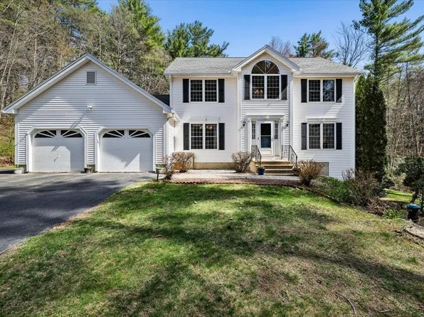 12 Butterfield Lane, Bedford, NH 03110