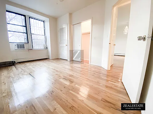 Rented by ZealEstate Group Inc | media 18