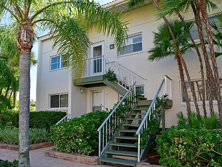 7085 Gulf Of Mexico Dr #21 — Photo 3