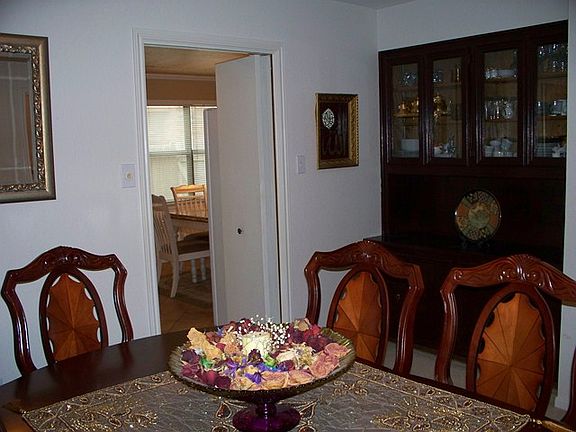4th image of 2448 Canyon Creek Dr
