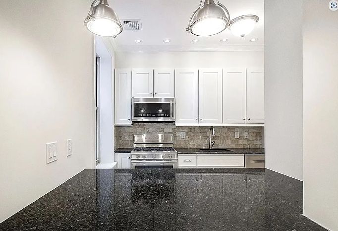 1st image of 76 W 86th St APT 5A
