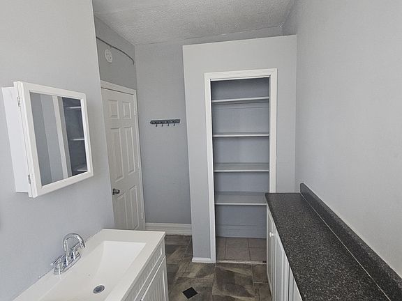 4th image of 373 Fairmount Ave APT 8