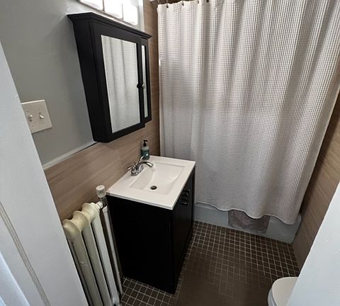 4th image of 1711 Spruce St APT 3F