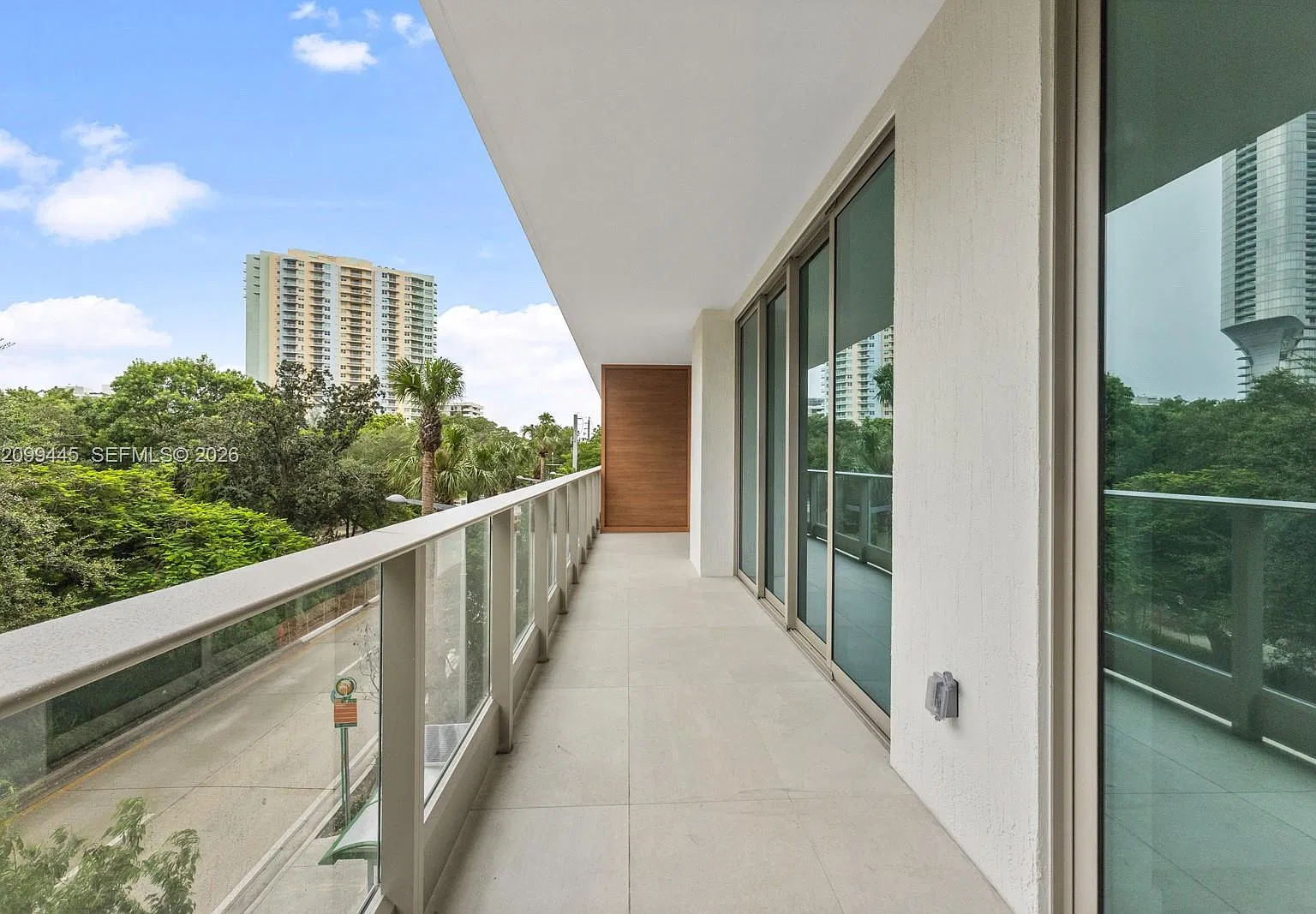 2200 Brickell Ave — Photo 2
