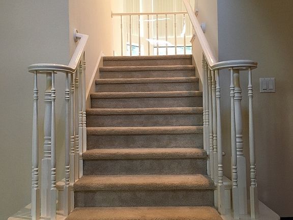 3rd image of 8103 Valley Flores Dr