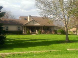 7295 Agenbroad Rd, Tipp City, OH 45371