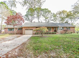 996 Five Forks Rd, Virginia Beach, VA 23455