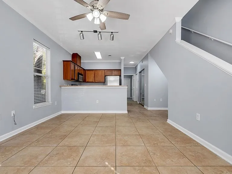 2400 Fred Smith Rd #201 — Photo 2