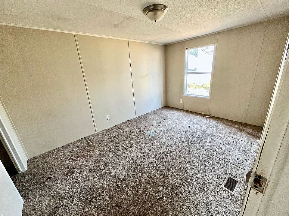 1st image of 268 Marie St