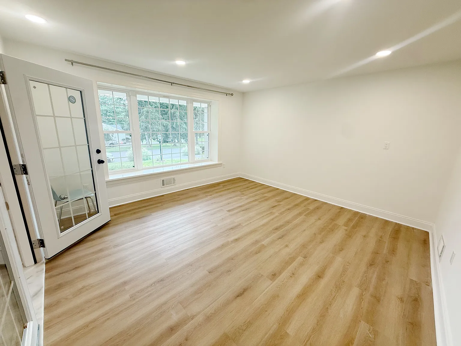 4 bed, 1708 sqft, $2,800 — Photo 4