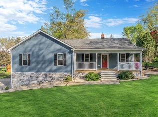 113 Saunders Station Rd, Trafford, PA 15085