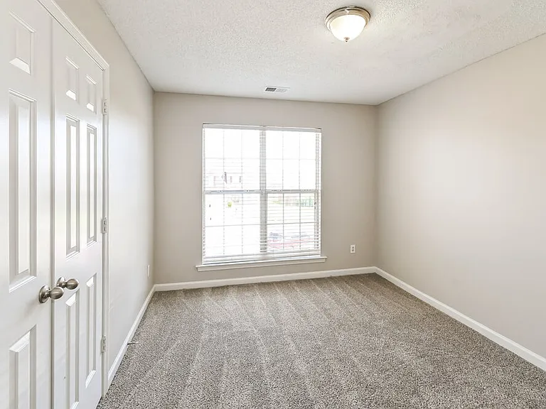 4815 Half Moon Cv — Photo 18
