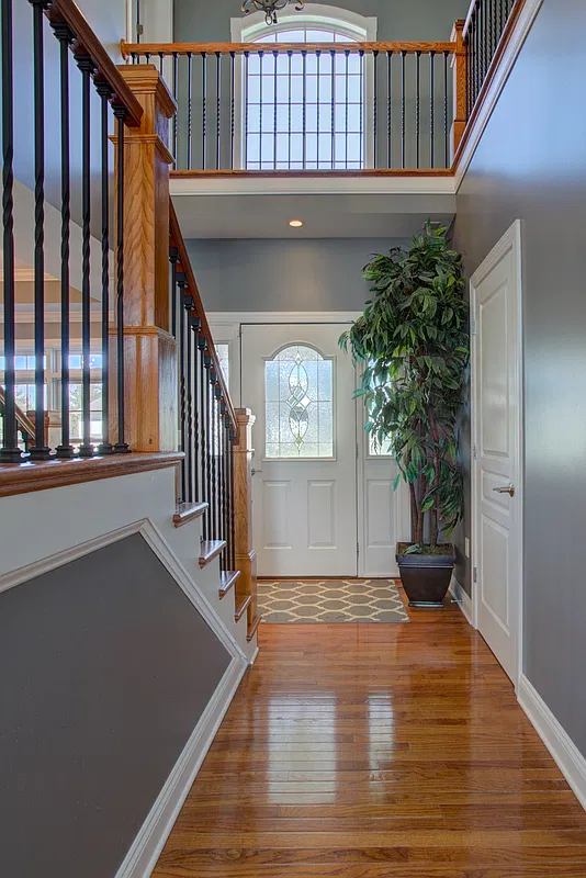 5 bed, 3.5 bath, 3192 sqft, $3,995 — Photo 3