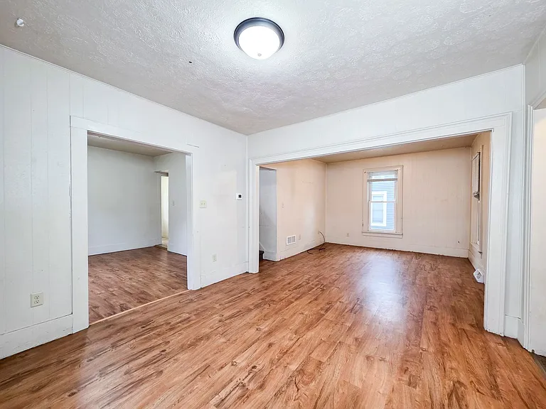 1208 Koenigstein Ave — Photo 19