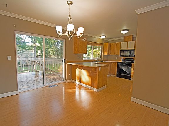 3rd image of 9012 171st Street Ct E