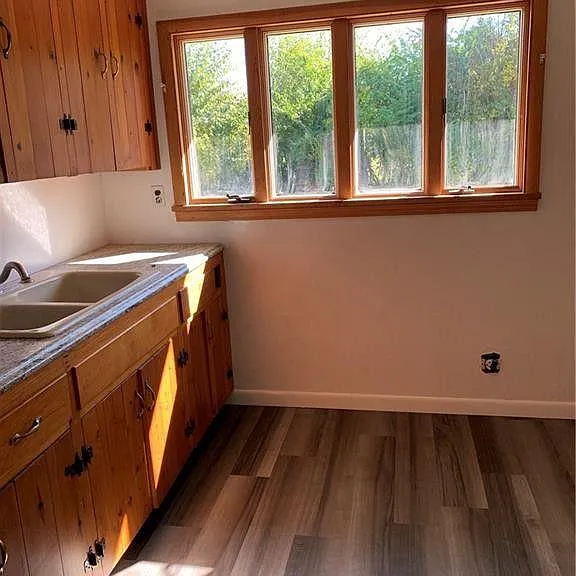 3842 Milford Dr — Photo 5