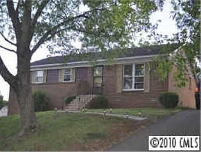 1st image of 609 Gaywood Dr