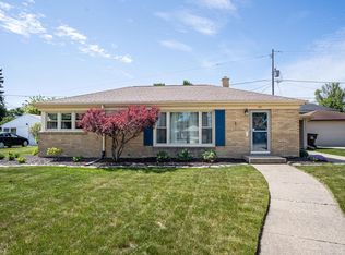 721 Lombard Ave, Racine, WI 53402