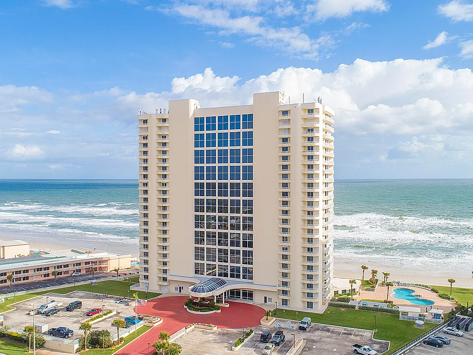 2545 S Atlantic Ave #402