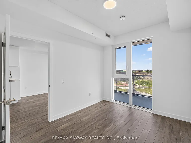 15 Skyridge Dr #521 — Photo 39