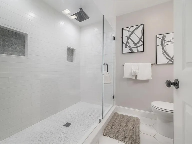 2916 W Collins St — Photo 31