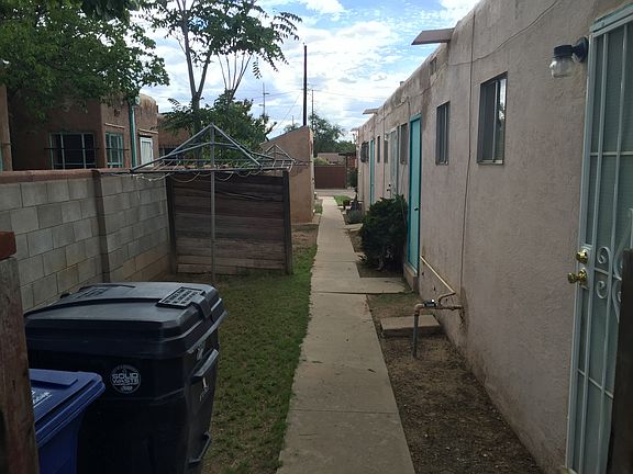3rd image of 427 Stanford Dr SE