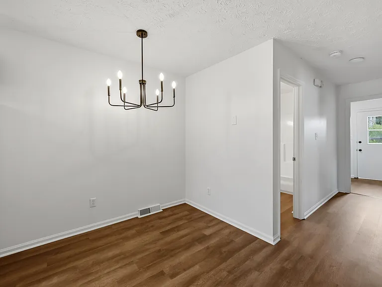 3215 Aqueduct Dr #B — Photo 10