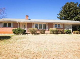 371 Trott Cir, Martinsville, VA 24112