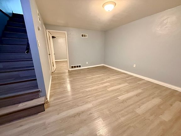 4th image of 2705 Laclede Station Rd APT A