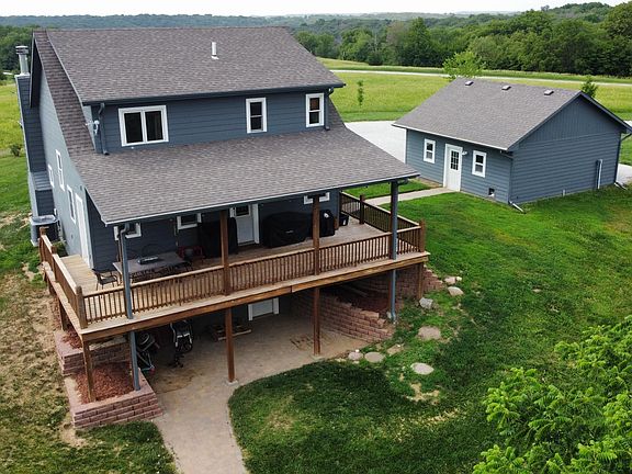 5th image of 1940 193rd Ln