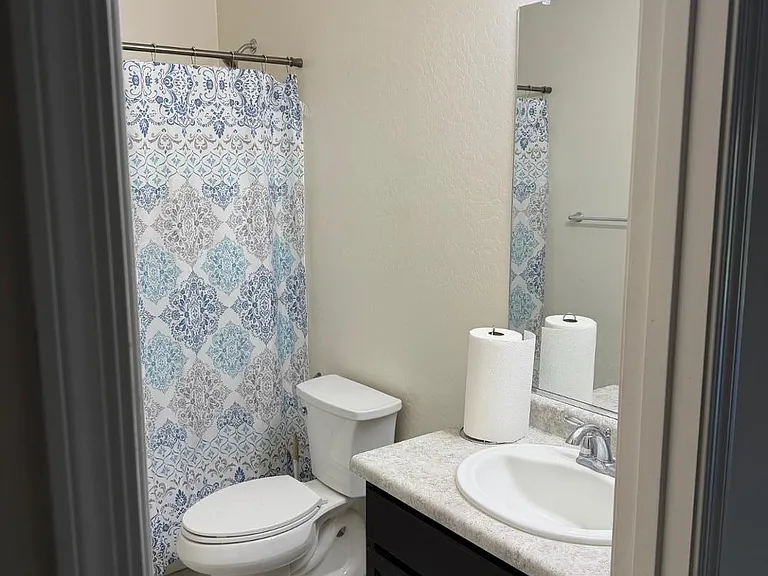7217 W Golden Ln — Photo 9