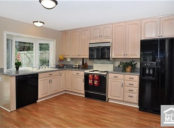 3rd image of 4121 Manzanita