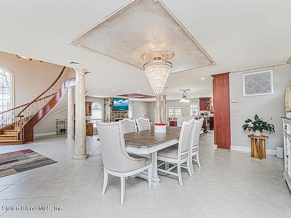 5th image of 603 Rockaway St