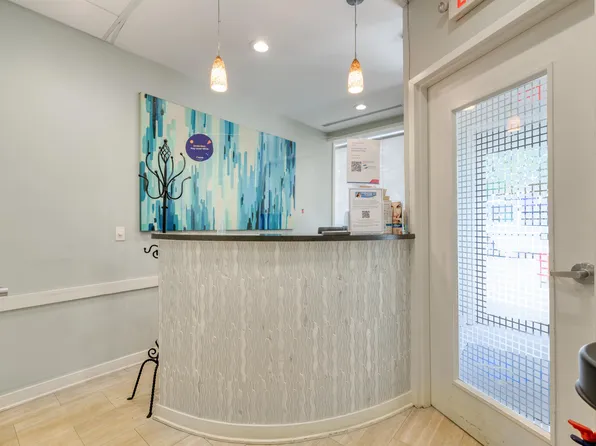 200 Bloomfield Street image 6 of 16